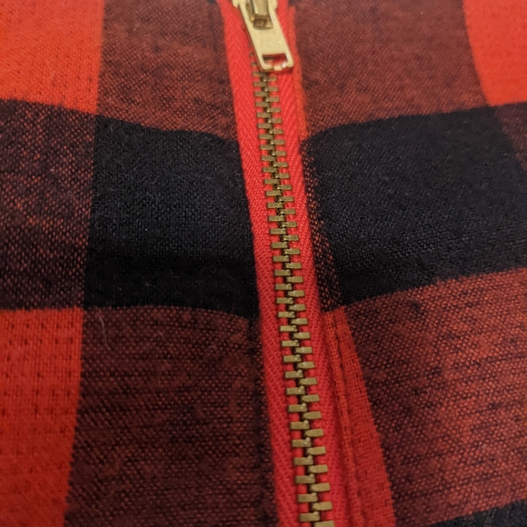 Old Navy Plaid Skirt - Picture 2 of 2